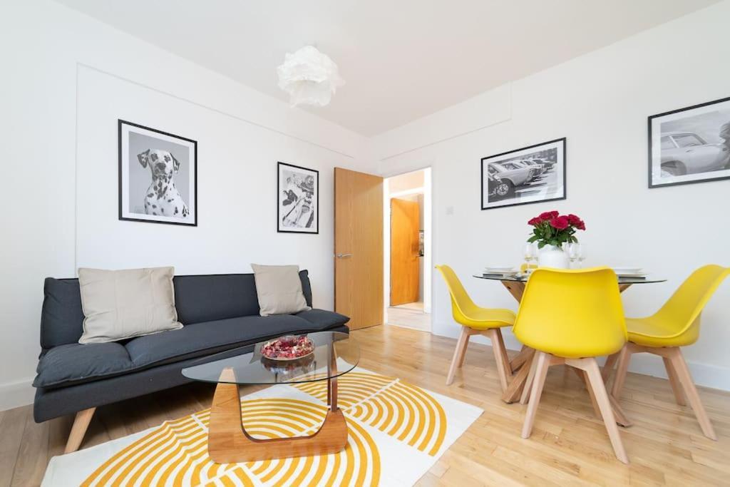 Two Bedroom Apartment By Buonomo Stays Short Lets & Serviced Accommodation In Balham With Balcony Londres Extérieur photo